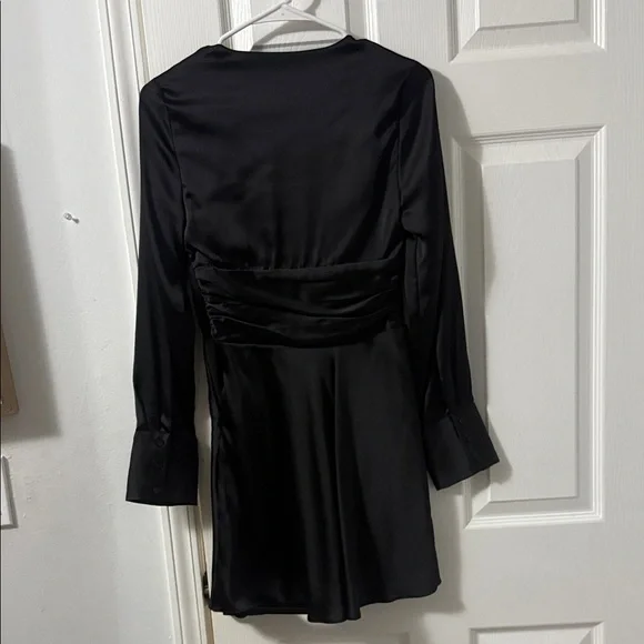 Zara Elegant Black Long Sleeve Dress - Picture 3 of 3